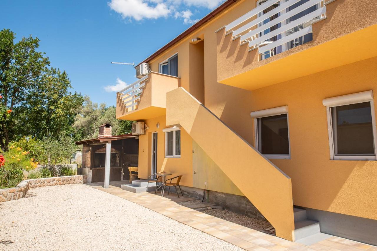 Apartmani Manita Paklenica Seline Luaran gambar